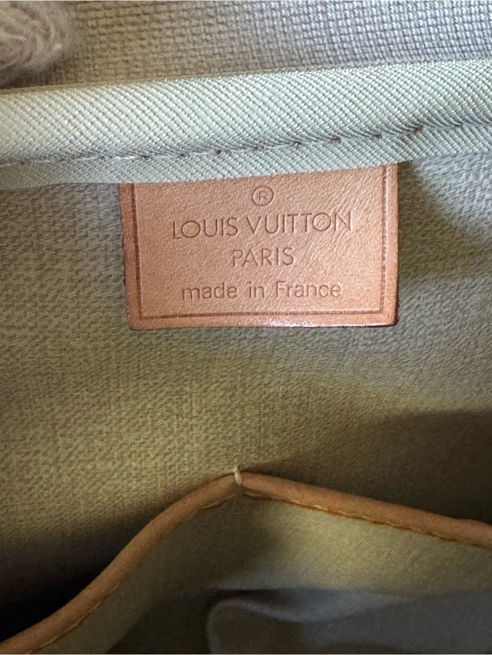 Louis Vuitton Deauville Monogram